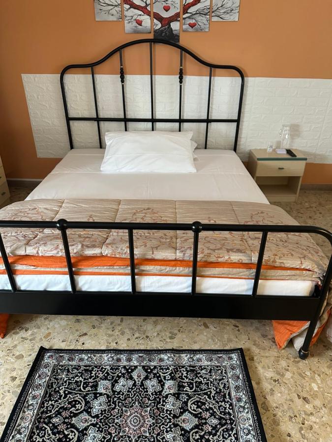 La Casa Di Jennifer Apartment Parma Ngoại thất bức ảnh